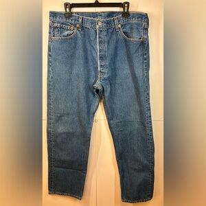 Vintage Men’s Levi’s 501 Jeans 38x30 Button Fly Straight Leg 00501-0115
